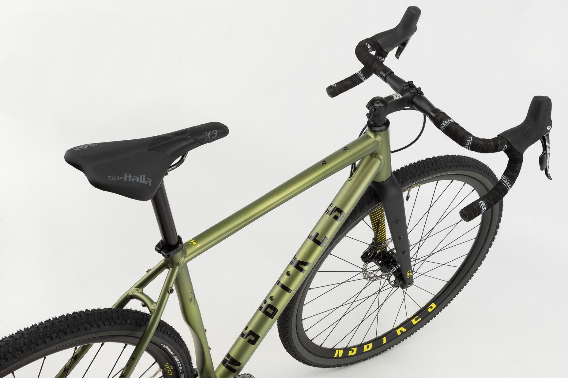 Gravel Bike NS Bikes Rag+ 1 Sram Apex 11V 700 mm Vert / Noir