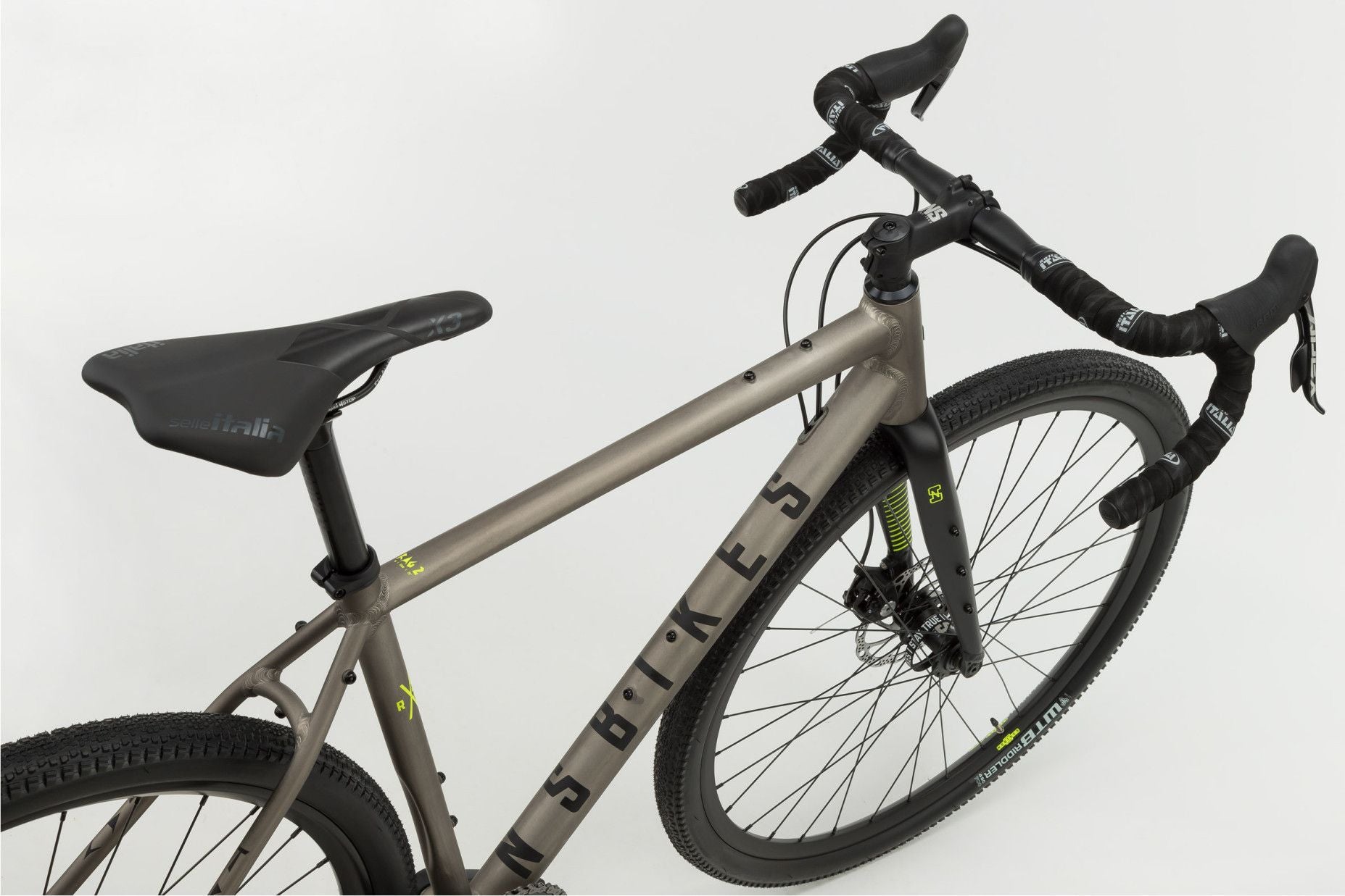 Gravel Bike NS Bikes Rag+ 3 Sram Apex 11V 700 mm Marron Raw 2022