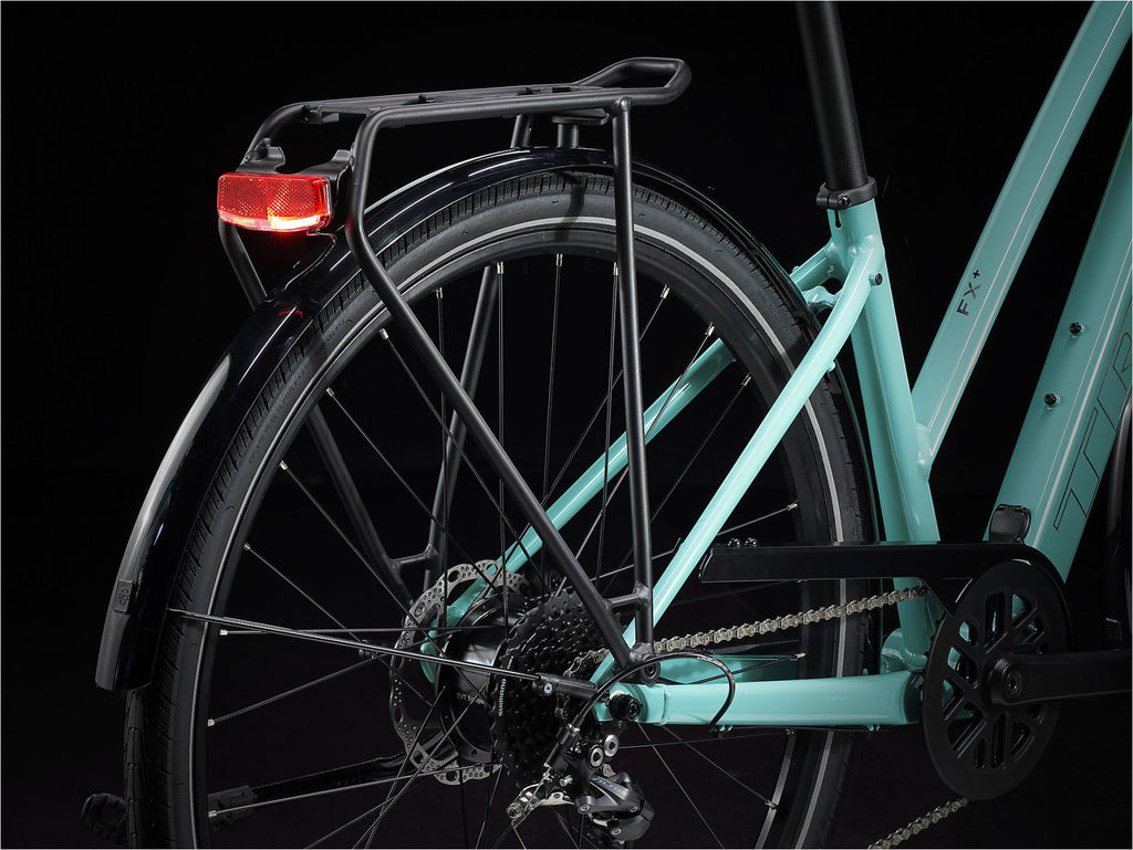 Vélo de Ville Électrique Trek FX+ 2 Shimano Altus 9V 250 Wh 700 mm Vert Sauge