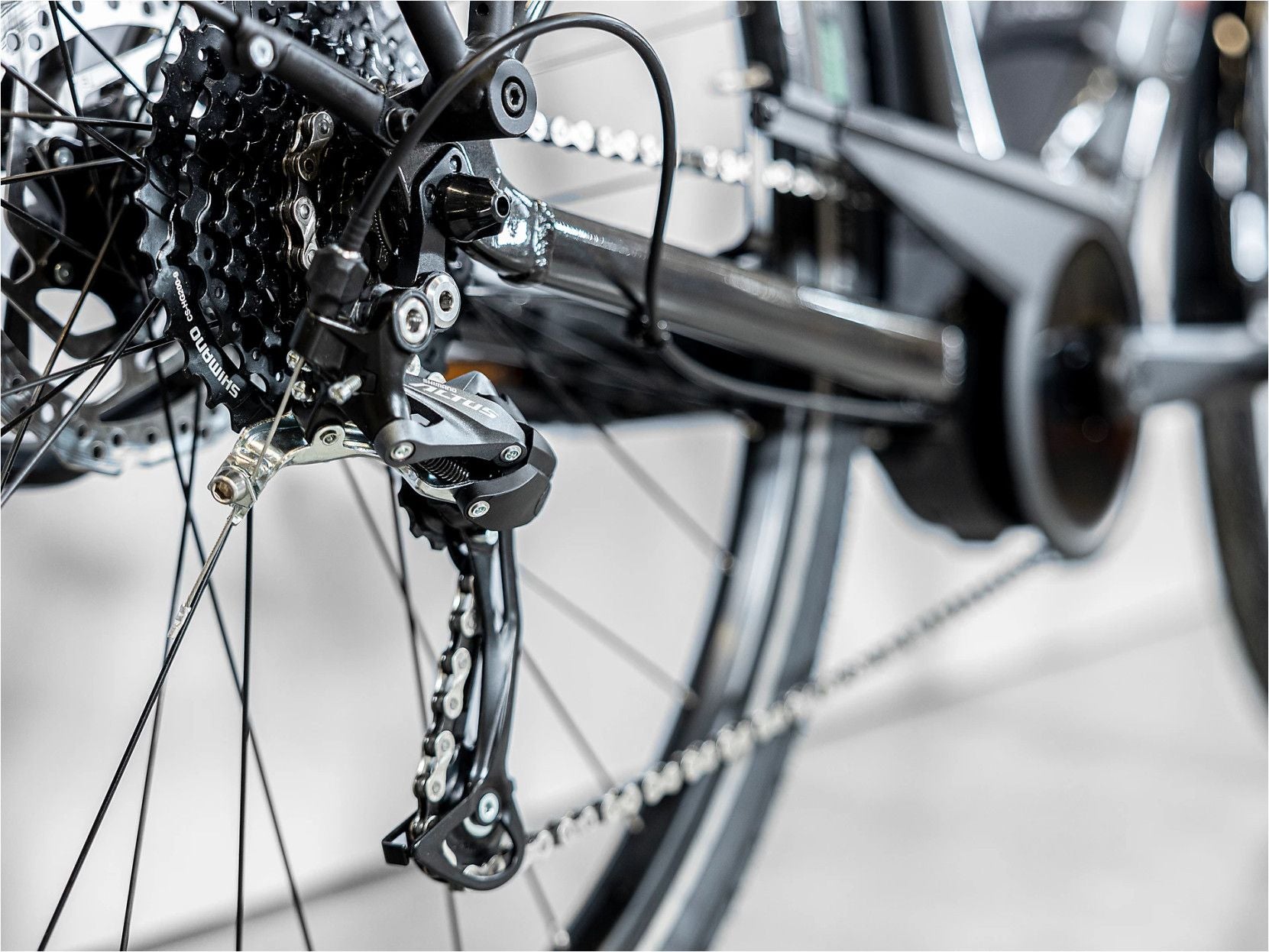 Vélo de Ville Électrique Trek Verve+ 2 Shimano Acera/Altus 9V 500 Wh Noir - Vélo d'Exposition