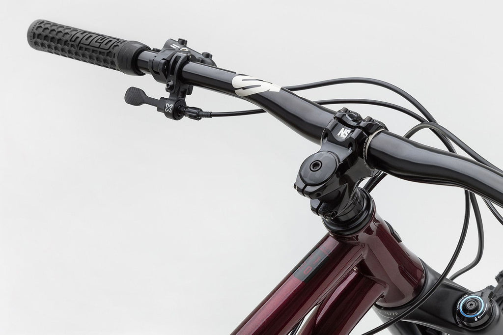 VTT Semi-Rigide NS Bikes Eccentric Cromo M6100 Shimano 12V 29'' Rouge Foncé