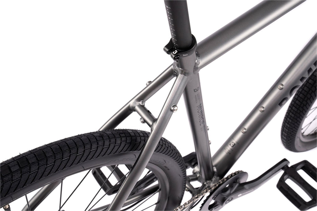 Gravel Bike Bombtrack Munroe Al Microshift 8V 650b Pebble Grey Mat