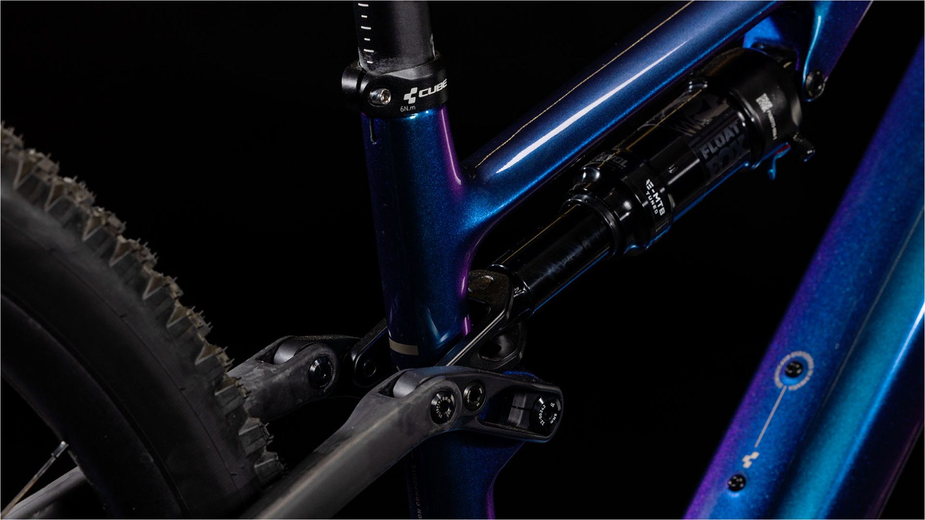 VTT Électrique Tout-Suspendu Cube AMS Hybrid One44 C:68X SLX 400X 12V 400 Wh Bosch 60 Nm 29'' Bleu Deepcobalt Violet 2025