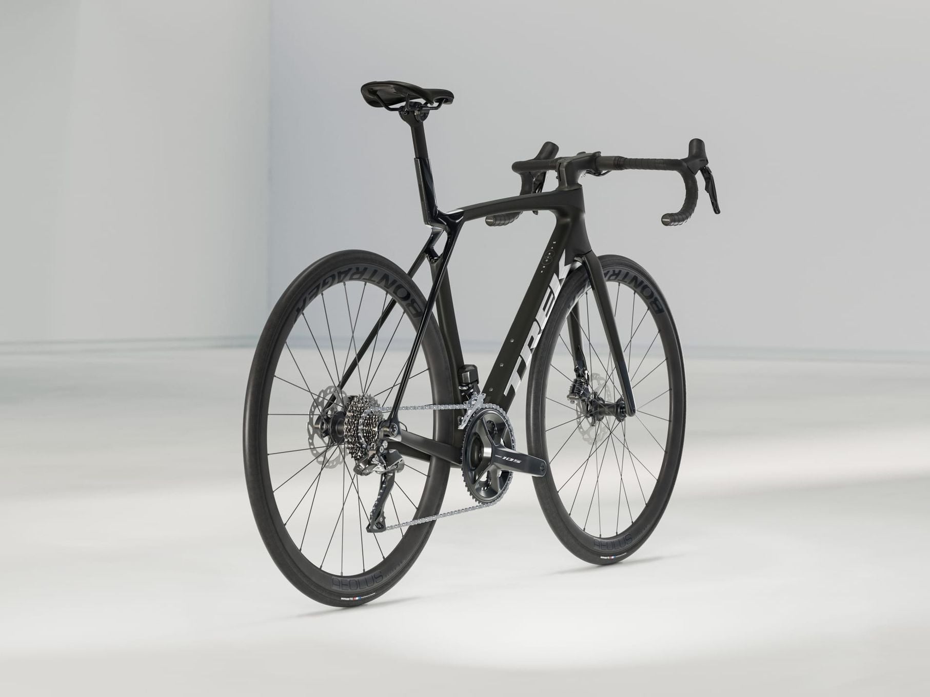 Vélo de Route Trek Madone SL 6 Shimano 105 Di2 12V 700 mm Noir Gén. 8