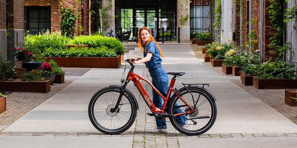 Vélo de Ville Électrique O2 Feel Vern Urban Power 7.1 Mid Shimano Alivio 9V 720 Wh 27.5'' Bronze