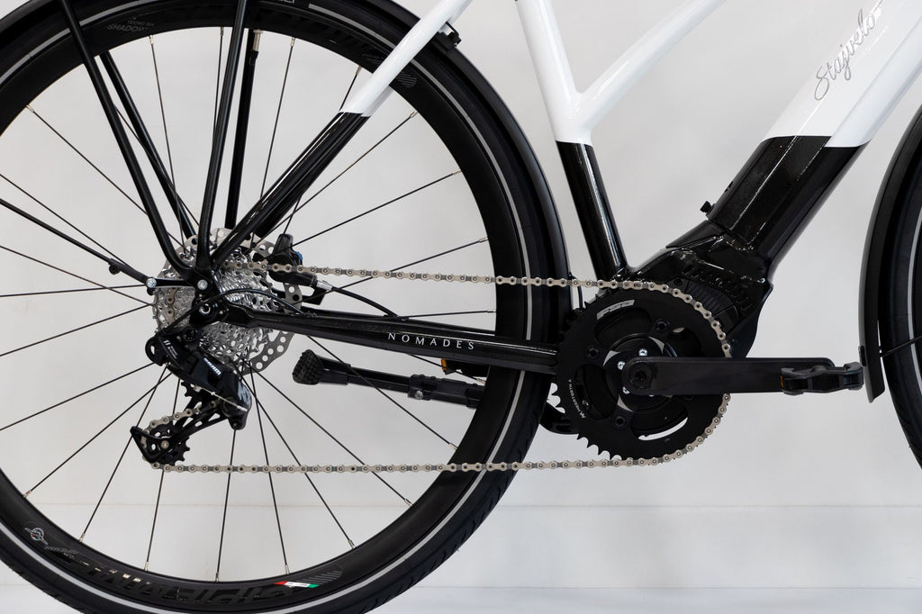 Vélo de Ville Électrique Stajvélo Nomades Sram GX 11V 500 Wh 700 mm Blanc