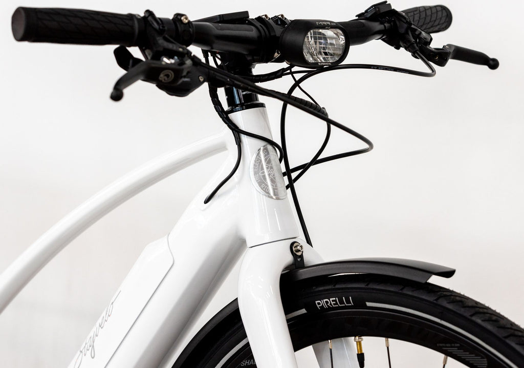 Vélo de Ville Électrique Stajvélo Nomades Sram GX 11V 500 Wh 700 mm Blanc