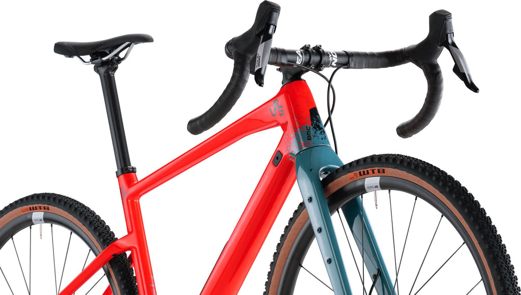 Vélo de Gravel BMC URS Two Sram Apex eTap AXS/X1 Eagle AXS 12V 700 mm Rouge Neon