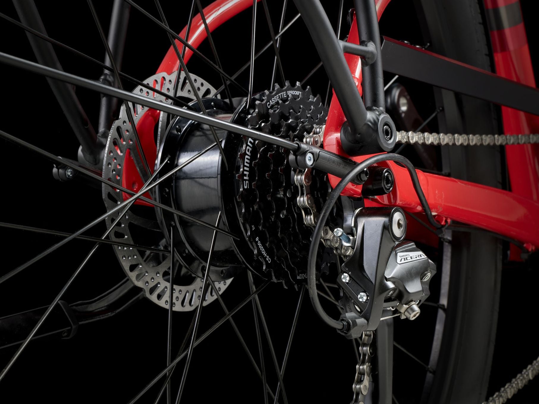 Vélo de Ville Électrique Trek Verve+ 1 Lowstep LT 250Wh Shimano Acera 8V Rouge - Vélo d'Exposition