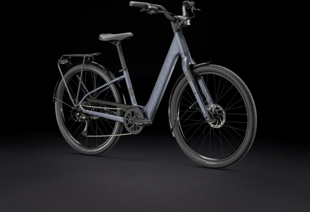 Vélo de Ville Électrique Trek Verve+ 1 Lowstep LT 250Wh Shimano Acera 8V Gris - Vélo d'Exposition