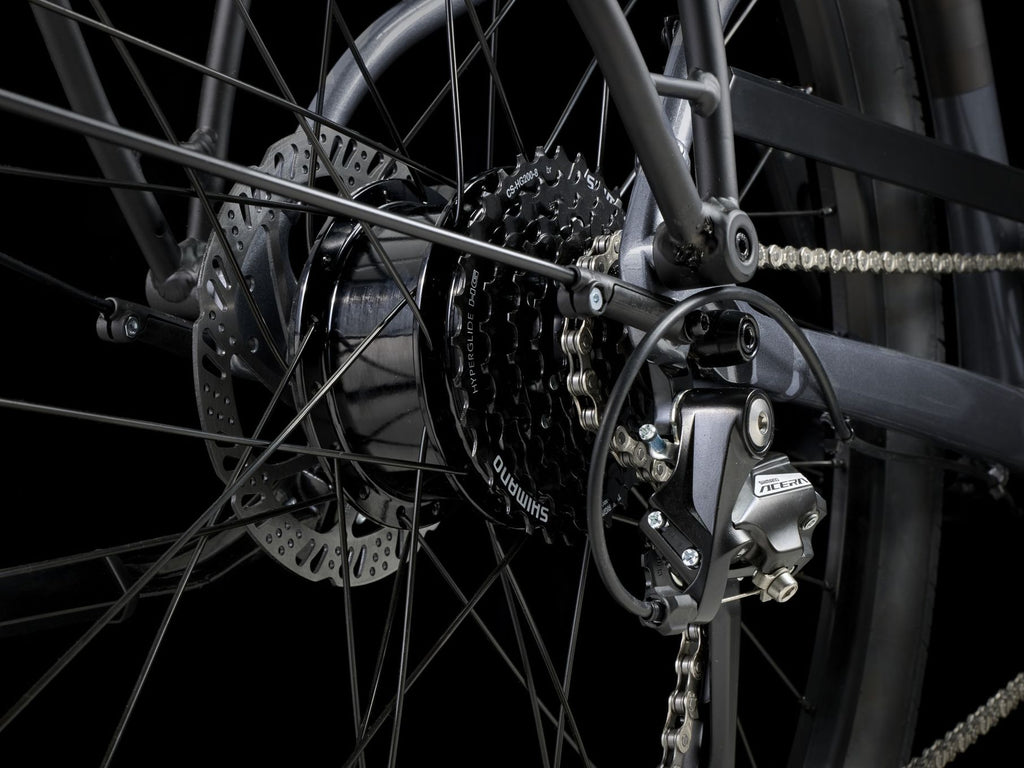 Vélo de Ville Électrique Trek Verve+ 1 Lowstep LT 250Wh Shimano Acera 8V Gris - Vélo d'Exposition