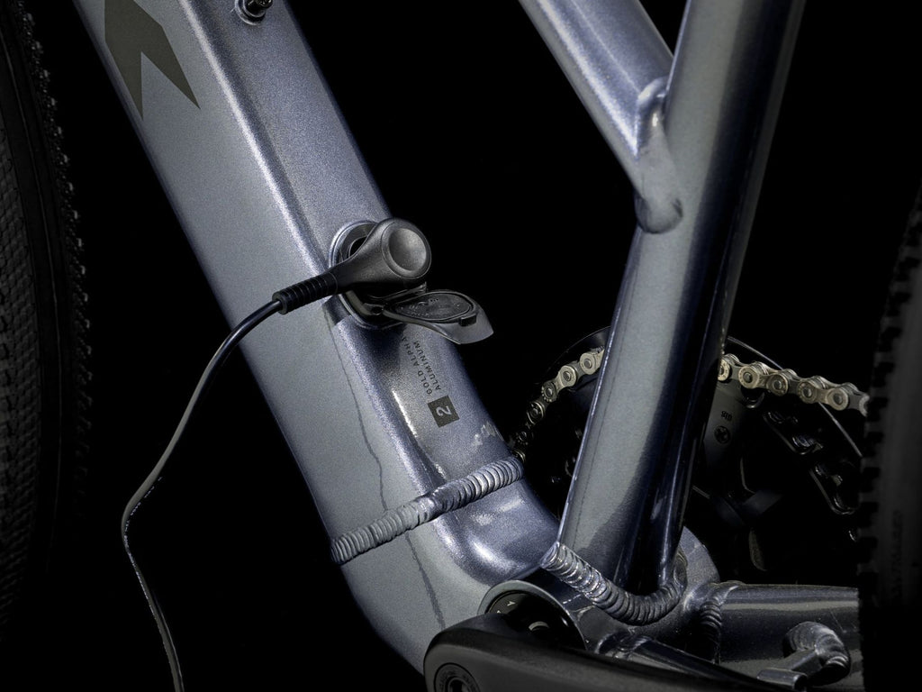 Vélo de Fitness Électrique Trek Dual Sport+ 2 Stagger LT Shimano Acera 8V 250 Wh 27.5'' Bleu 2025 - Vélo d'Exposition