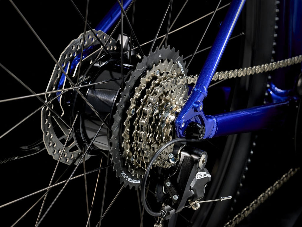 Vélo de Fitness Électrique Trek Dual Sport+ 2 Stagger LT Shimano Acera 8V 250 Wh 27.5'' Bleu 2025 - Vélo d'Exposition