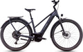 VTC Électrique Cube Touring Hybrid Pro 625 Trapeze Shimano Cues 11V 625 Wh 700 mm Gris Metallic 2025
