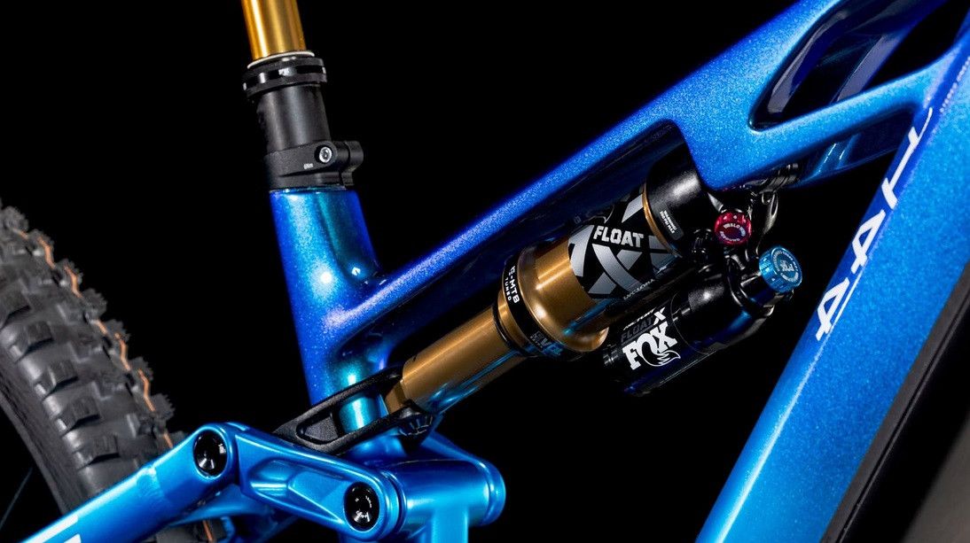 VTT Electrique Tout-Suspendu Cube Stereo Hybrid ONE44 HPC AT 800 actionteam