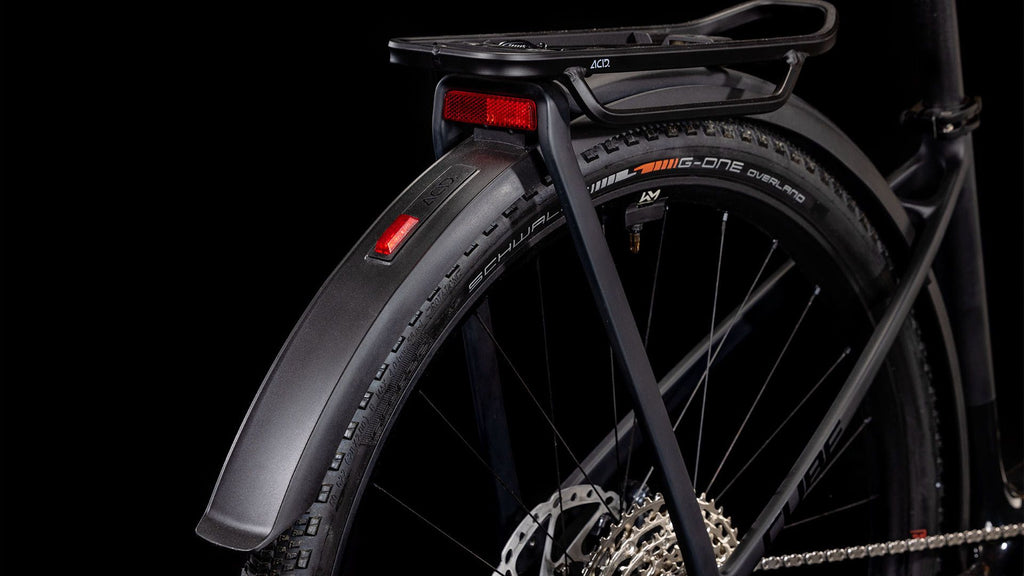 VTC Électrique Cube Kathmandu Hybrid C:62 SLX 400X Easy Entry Shimano Deore 12V 400 Wh 700 mm Gris Carbon Noir 2025