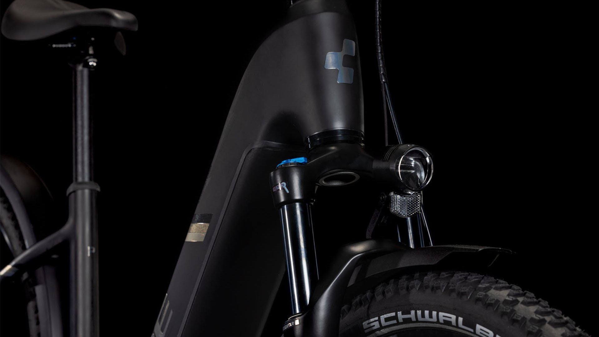 VTC Électrique Cube Nuride Hybrid Pro 600 Allroad Easy Entry Shimano Cues 10V 600 Wh 29'' Noir 2025