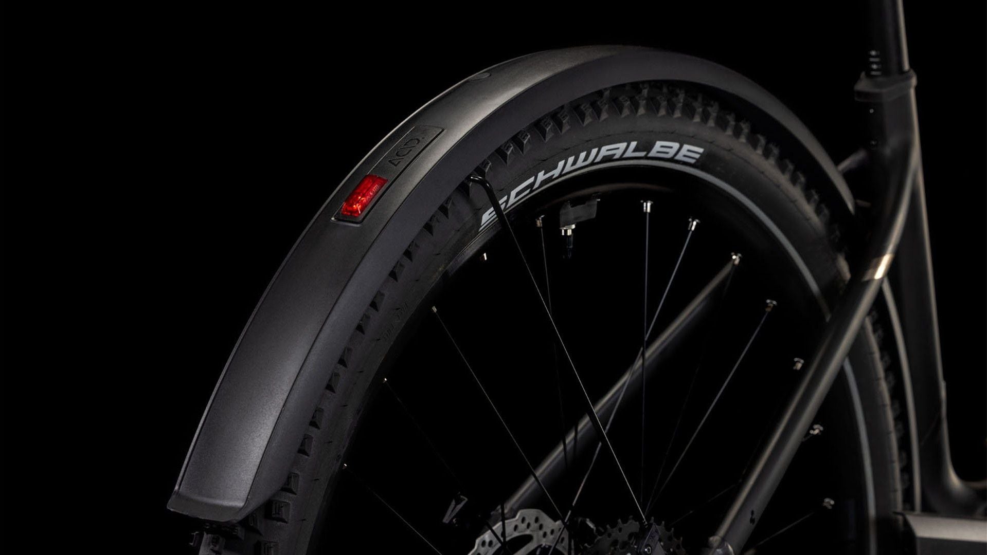 VTC Électrique Cube Nuride Hybrid Pro 600 Allroad Easy Entry Shimano Cues 10V 600 Wh 29'' Noir 2025