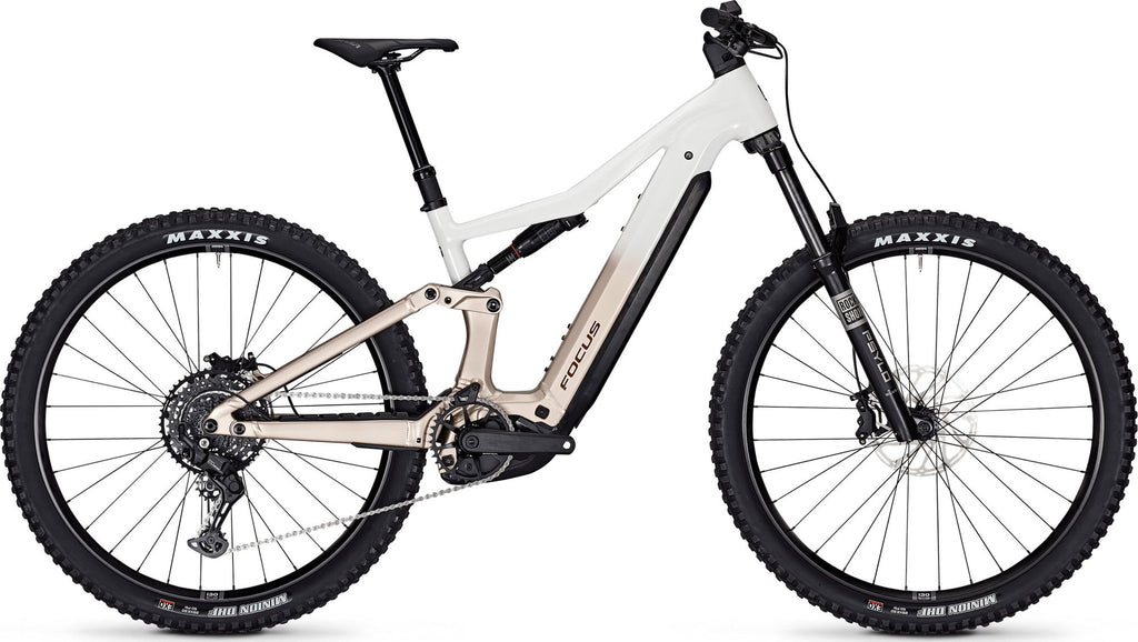 VTT Électrique Tout-Suspendu Focus JAM² 6.7 10V 800Wh Bosch 120 Nm 29'' Blanc 2025