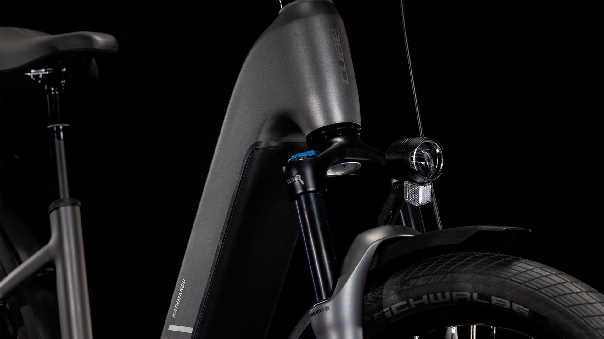 VTC Électrique Cube Kathmandu Hybrid Pro 800 Easy Entry Shimano Cues 11V 800 Wh 700 mm Gris Slab 2025