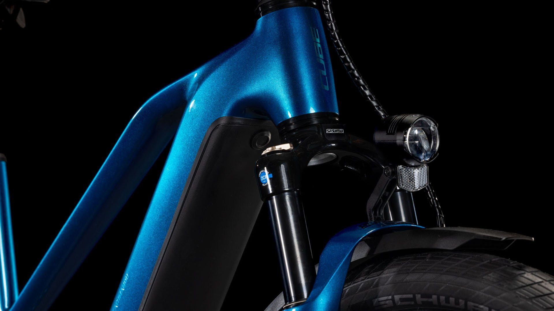 VTC Électrique Cube Kathmandu Hybrid EX 800 Trapeze Shimano Cues 11V 800 Wh 700 mm Bleu Electric 2025