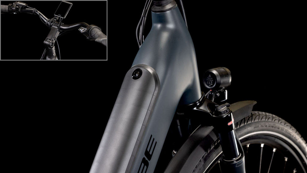 Vélo de Ville Électrique Cube Supreme Hybrid Deluxe Pro 625 Easy Entry Enviolo City Courroie 625 Wh 700 mm Noir Night 2025