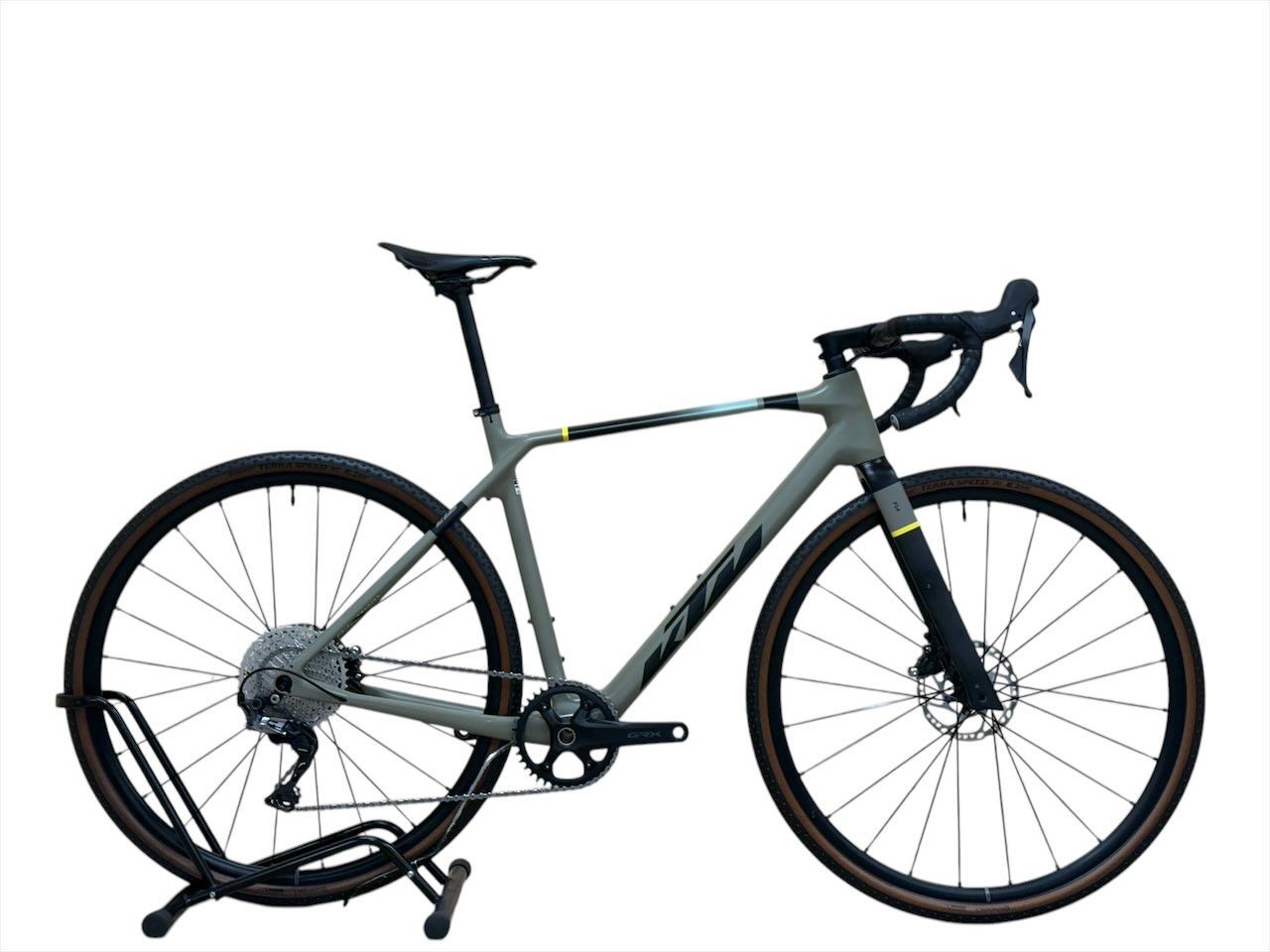 Produit reconditionné . KTM X-strada Elite SHIMANO GRX 2023 . Vélo de gravel . KTM . très bon état