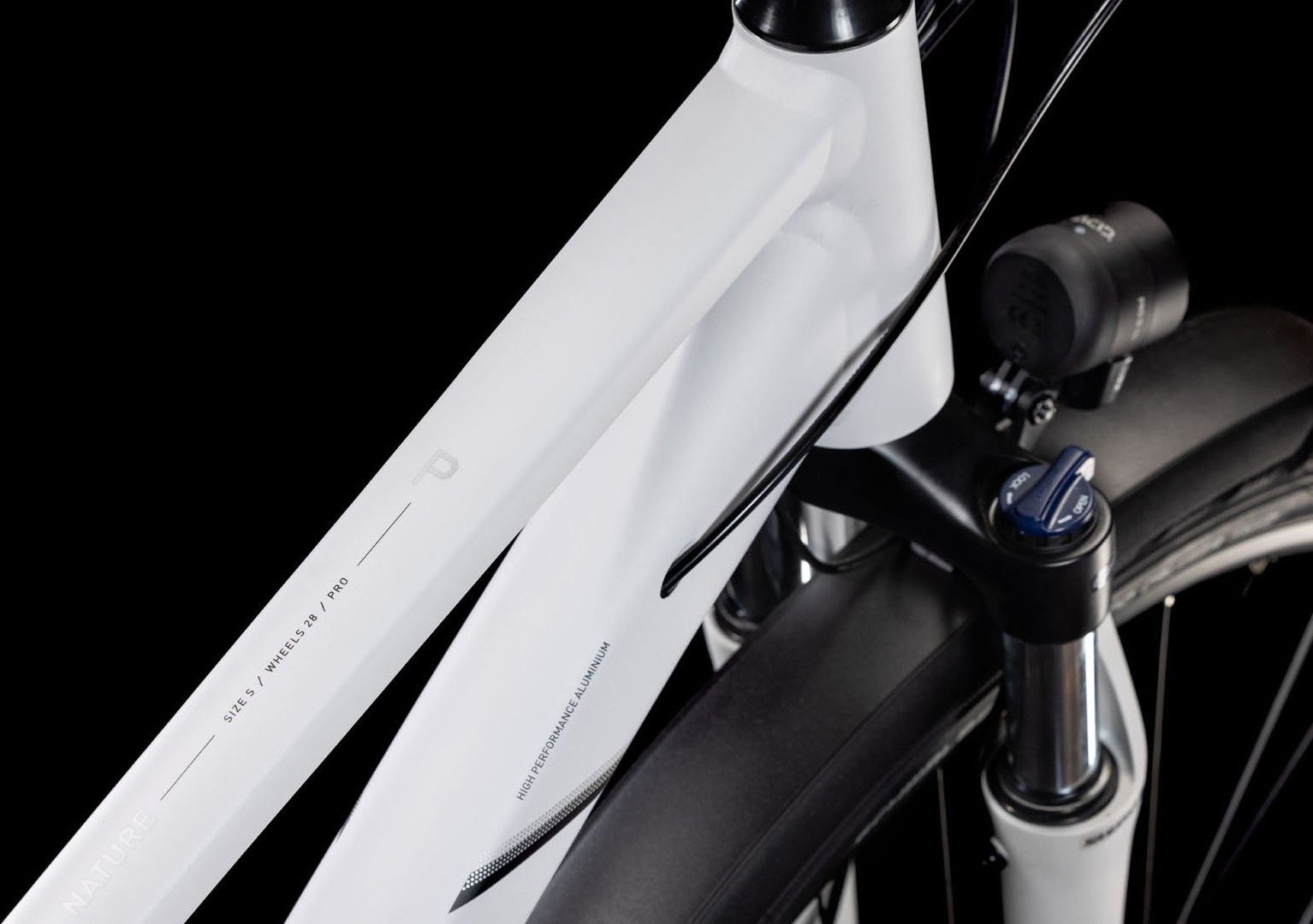 VTC Cube Nature Pro Allroad Trapeze Shimano Cues 10V 700 mm Blanc Cotton Gris 2025