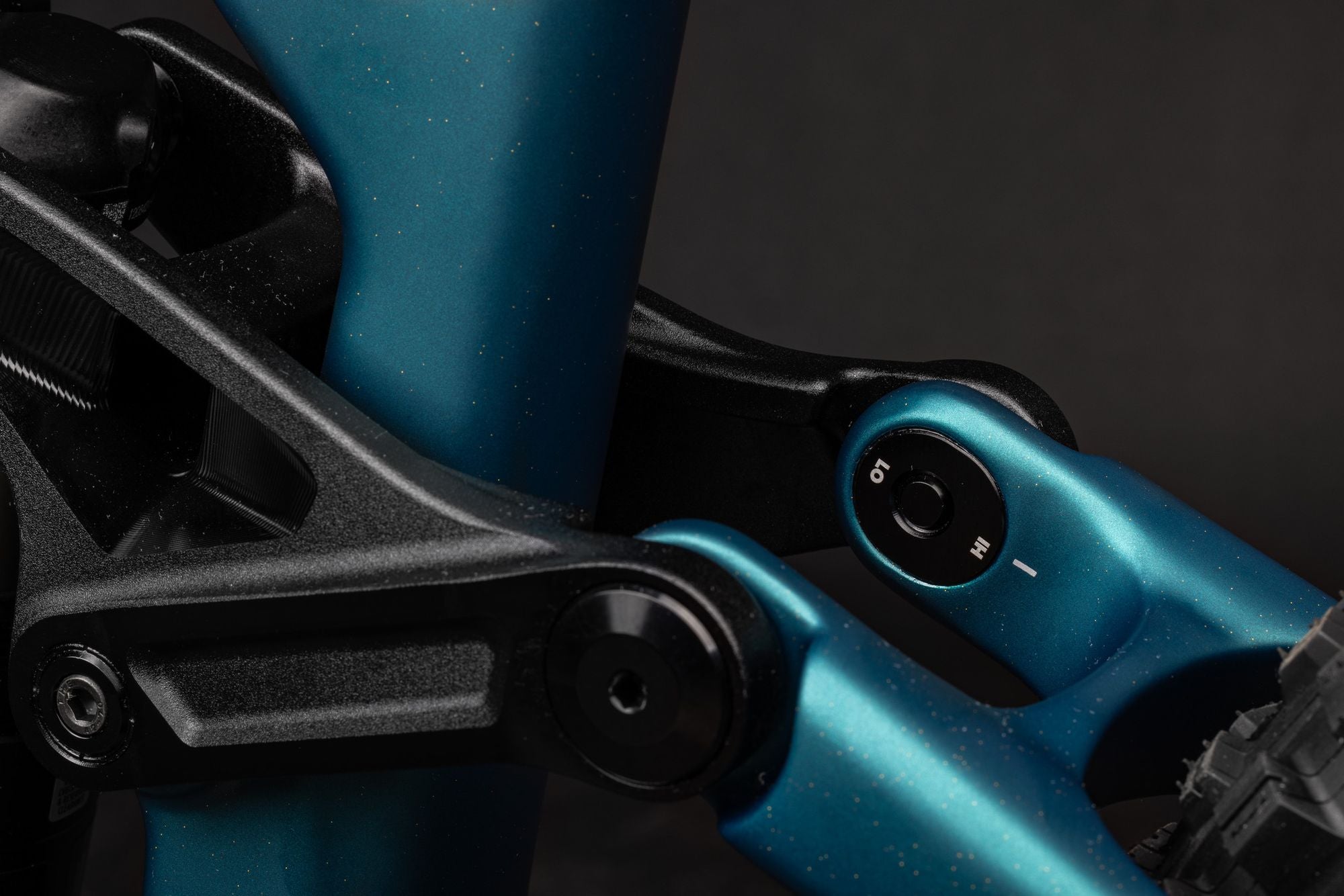 VTT Électrique Tout-Suspendu Santa Cruz Bullit 4 C 70 Sram 12V 600Wh Bosch 100 Nm MX (29/27.5'') Matte Teal Sparkle 2026