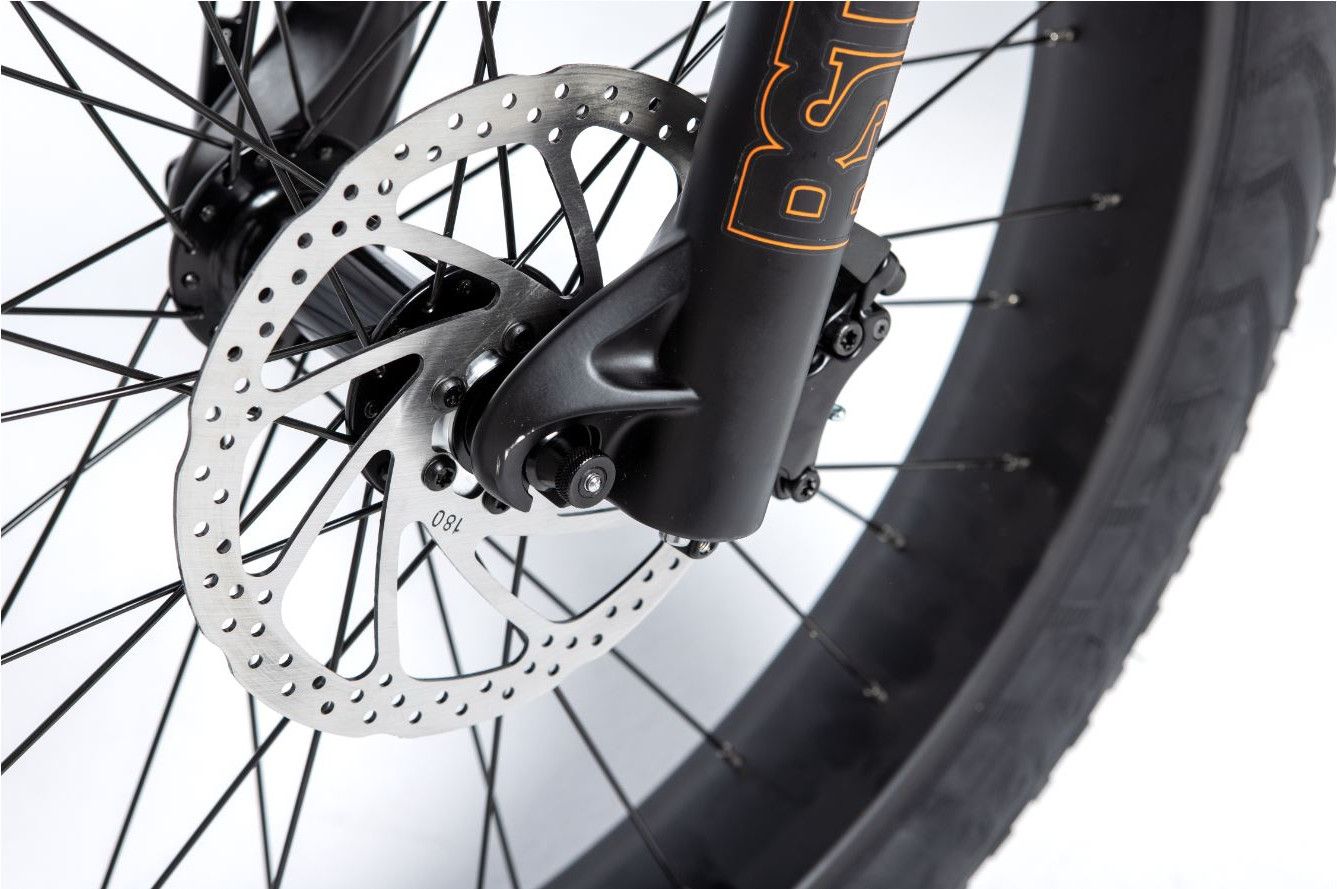 Moma Bikes VTT, FATBIKE 26 PRO, Equipped Full SHIMANO, Freins à disques Hydrauliques, Bat. Ion Lithium integrada 48V 13Ah / 160-195 cm