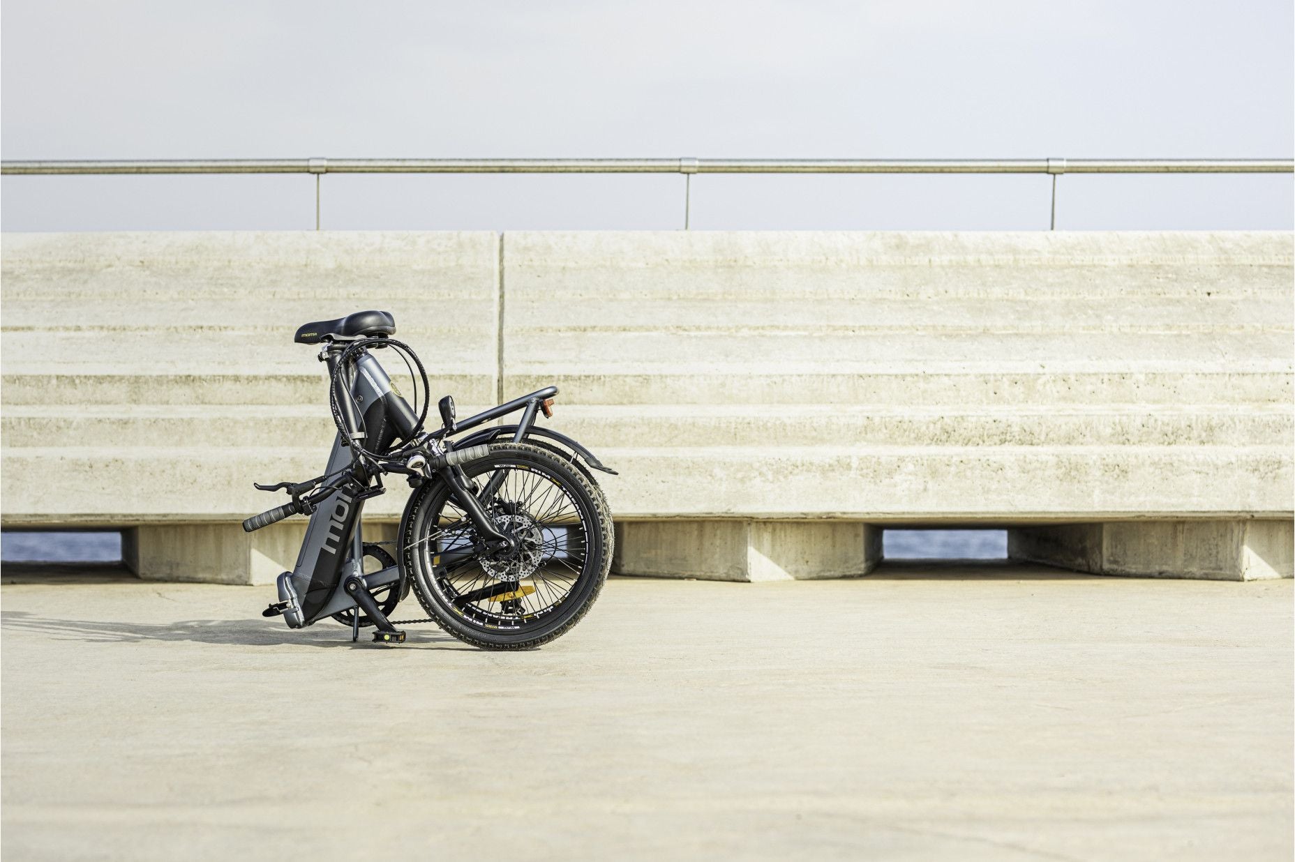 Moma Bikes Vélo Electrique de Ville Pliant, E20Pro, Aluminium, SHIMANO 7V, Bat. Ion Lithium 48V 13Ah