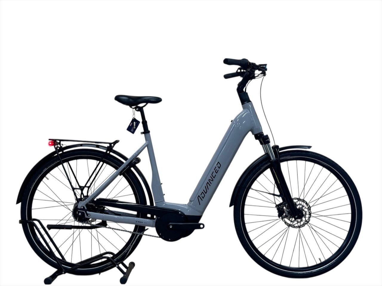 produit reconditionné . Advanced Tour Pro Shimano Nexus 2023 . Vélo électrique . Advanced . très bon état