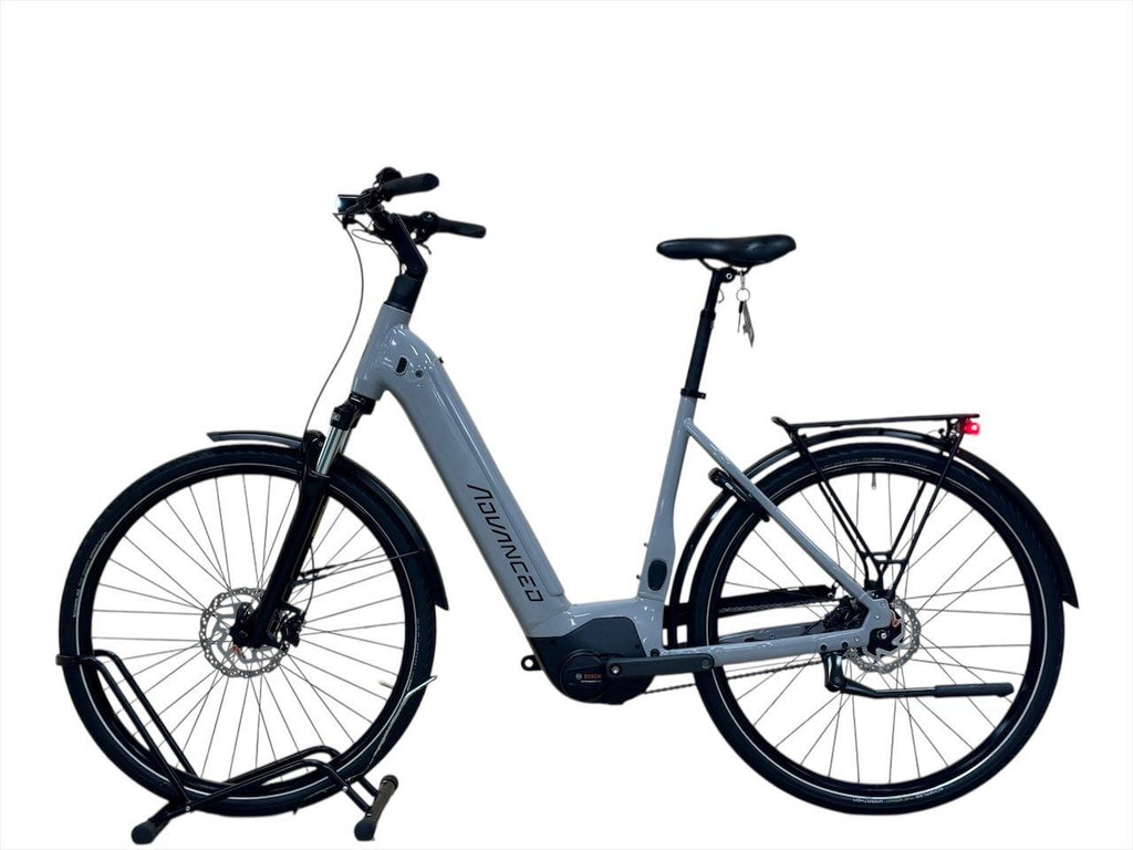produit reconditionné . Advanced Tour Pro Shimano Nexus 2023 . Vélo électrique . Advanced . très bon état