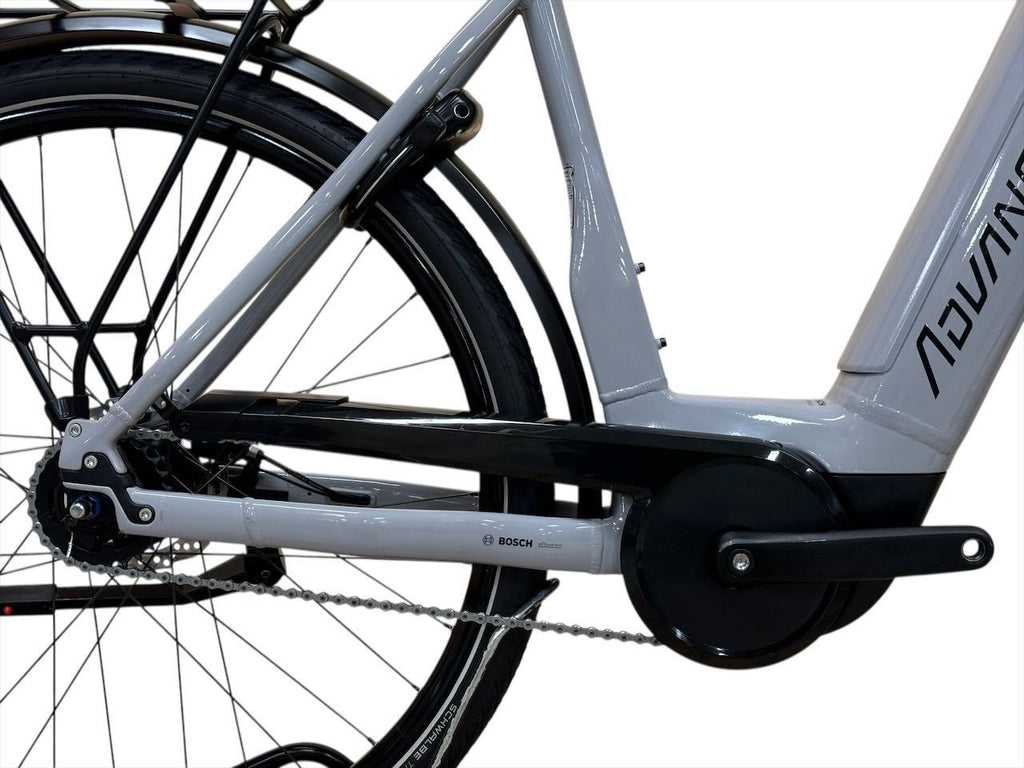 produit reconditionné . Advanced Tour Pro Shimano Nexus 2023 . Vélo électrique . Advanced . très bon état