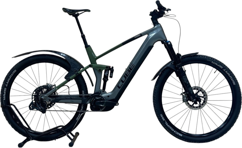 produit reconditionné . Cube Stereo Hybrid 140 HPC TM 750 Sram GX 2024 . VTT électrique . Cube . très bon état