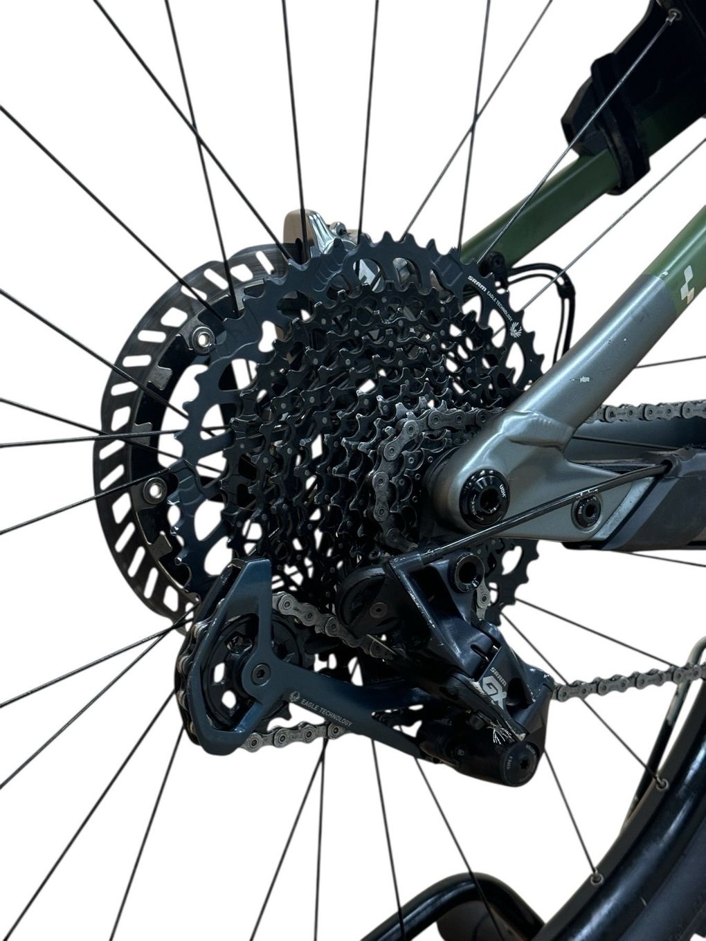 produit reconditionné . Cube Stereo Hybrid 140 HPC TM 750 Sram GX 2024 . VTT électrique . Cube . très bon état
