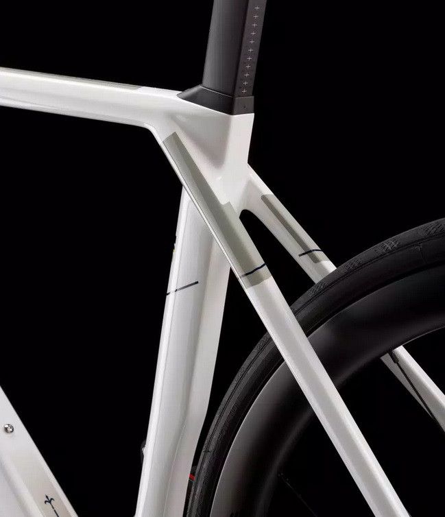 Vélo route Wilier Triestina Granturismo SL Rival AXS taille M blanc bleu