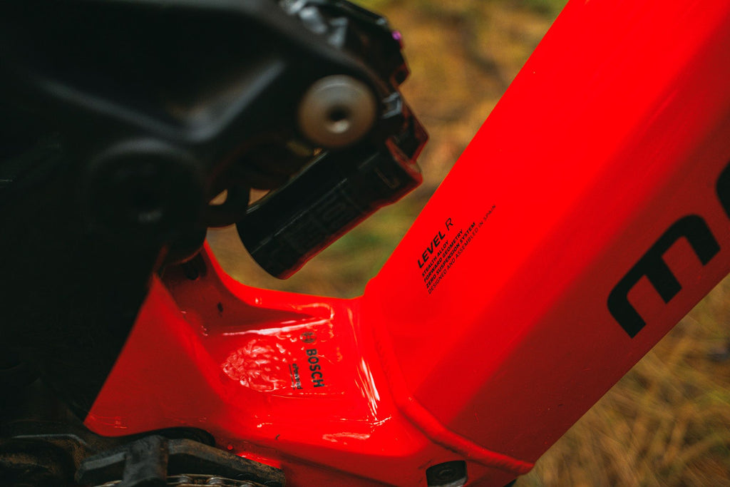VTT Électrique Tout-Suspendu Mondraker Level R 12V 800 Wh MX Bosch 100Nm (29/27.5'') Rouge/Noir 2026