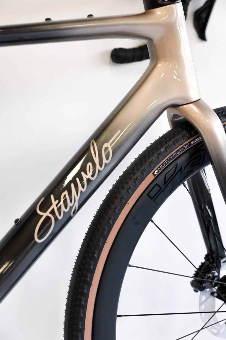 Vélo de Gravel Stajvelo Roccheta Gravel Shimano GRX Di2 12v Beige 2025