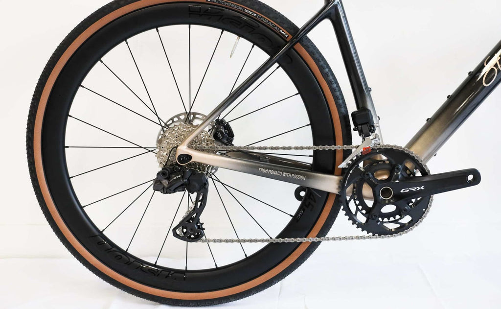 Vélo de Gravel Stajvelo Roccheta Gravel Shimano GRX Di2 12v Beige 2025