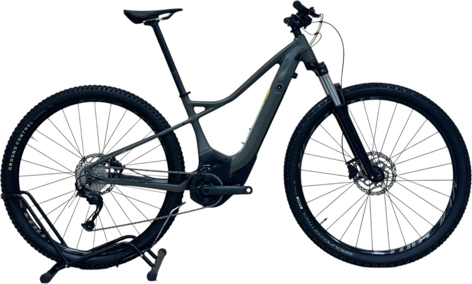 produit reconditionné . Specialized Turbo Levo Hardtail Shimano Alivio 2021 . VTT électrique . Specialized . très bon état