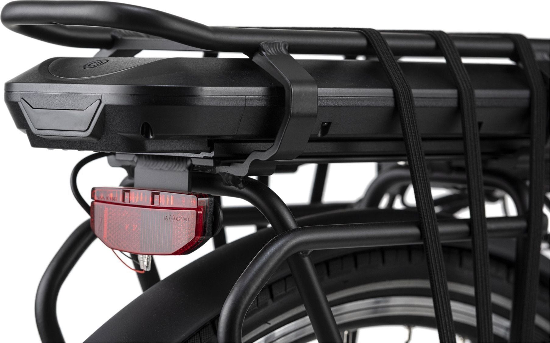 Vélo électrique homme aluminium Adore Versailles 28  E-Bike noir 250 Watt Li-Ion 36 V/10,4 Ah 7 vitesses