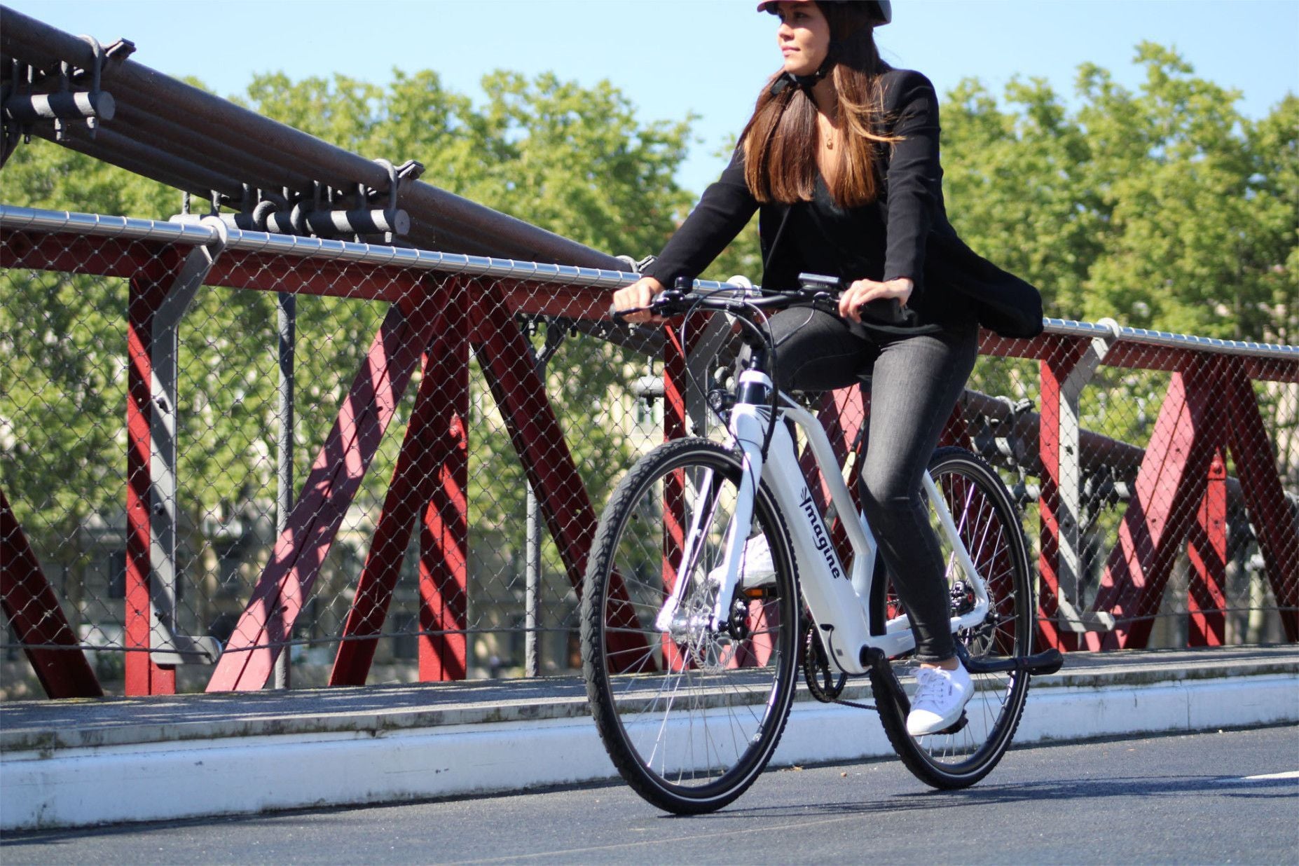 Vélo électrique Vadrouilleur 21.1 - Full carbone - Autonomie 100Km - Blanc