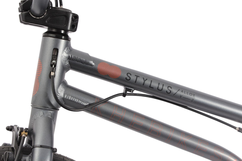 BMX adulte STYLUS V2 argent 20 pouces 8.9 kg