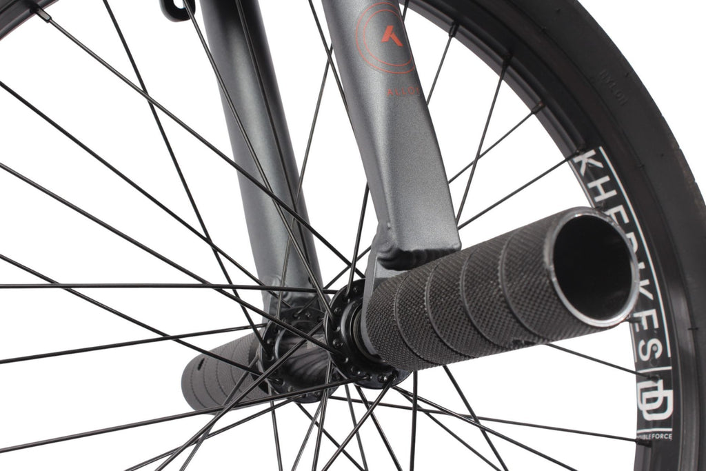 BMX adulte STYLUS V2 argent 20 pouces 8.9 kg