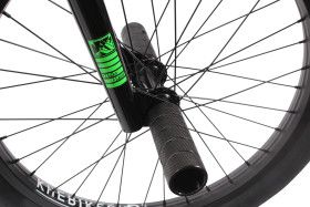 Vélo BMX en aluminium adulte TRICKY AL rouge 20 pouces 10.9 kg