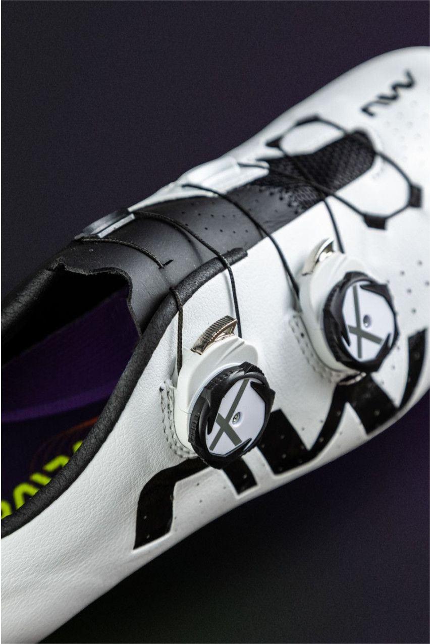 Chaussures Route Northwave Veloce Extreme Noir/Blanc | T43 1/2 | Produit Reconditionné