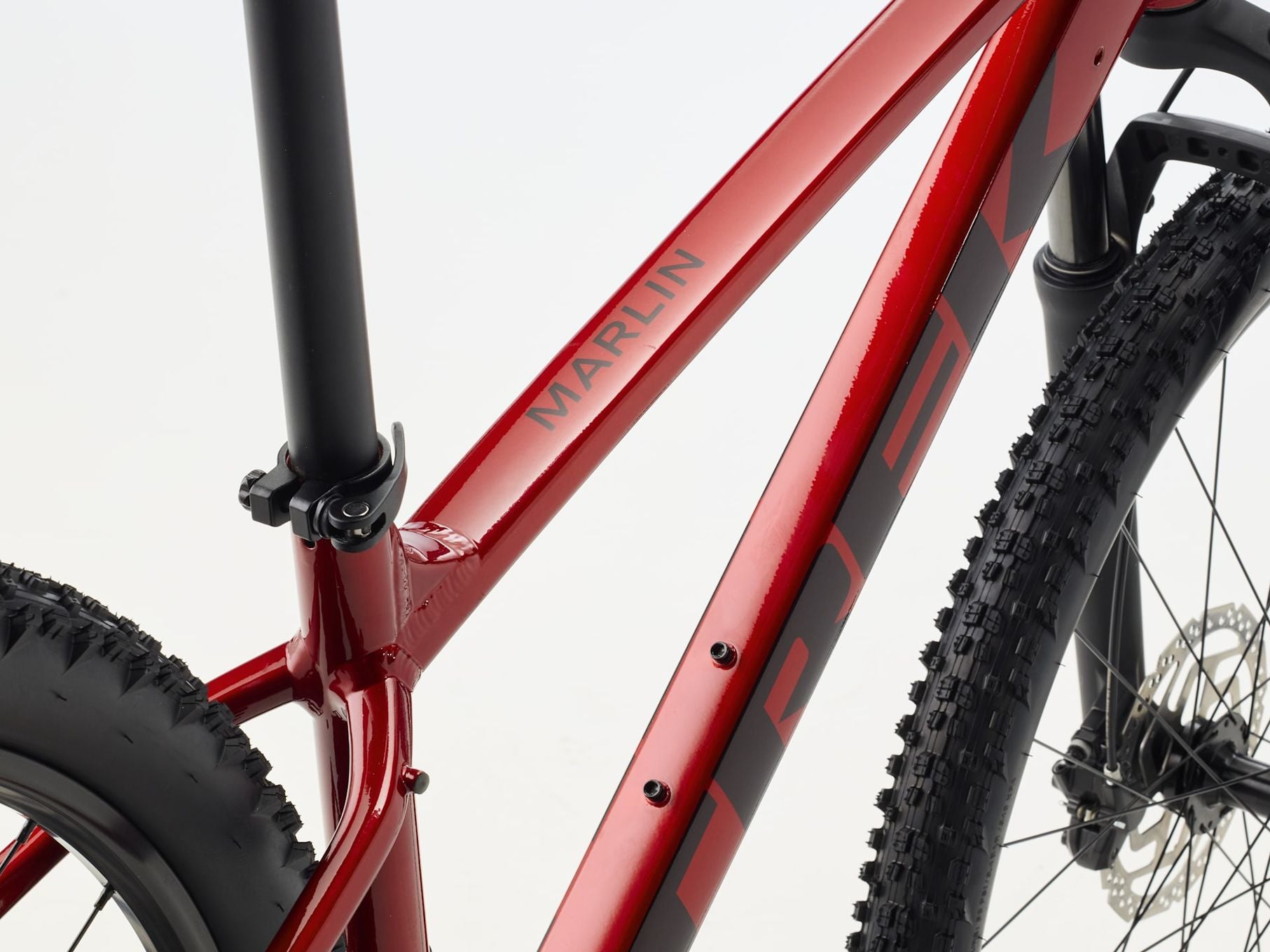 VTT Semi Rigide Trek Marlin 5 Shimano 9V 29'' Rouge Gén. 3