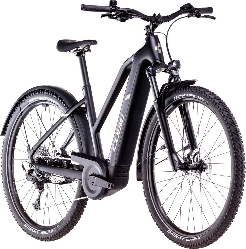 VTC Électrique Cube Nuride Hybrid Pro 600 Allroad Trapeze Shimano Cues 10V 600 Wh 29'' Noir 2025