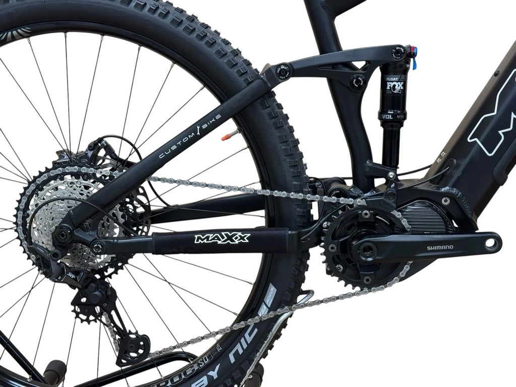 produit reconditionné . MAXX Fab4 Shimano XT 2023 . VTT électrique . MAXX . très bon état